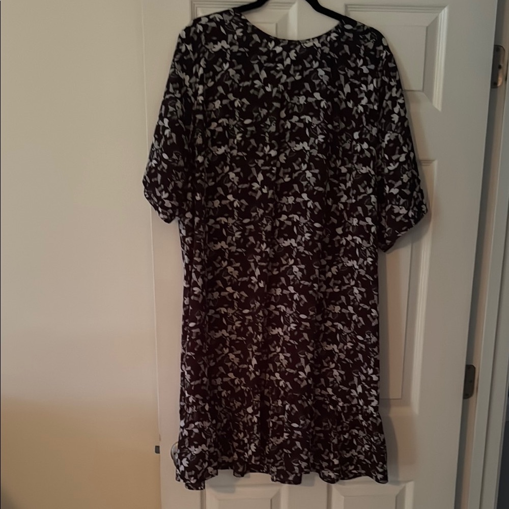 Elegant Black and White Floral Dress